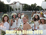 "Dîner en blanc" München 2016 auf dem Wehrsteg - Praterinsel - edle Facebook Party ganz in Weiß am 19.07.2016. Fotos & Video gibts hier (©Foto: Marikka-Laila Maisel)